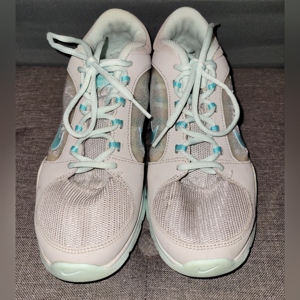 🥰3/$25 NIKE Athletic Shoes in Light Gray&Teal. Excellent Condition - Picture 2 of 8